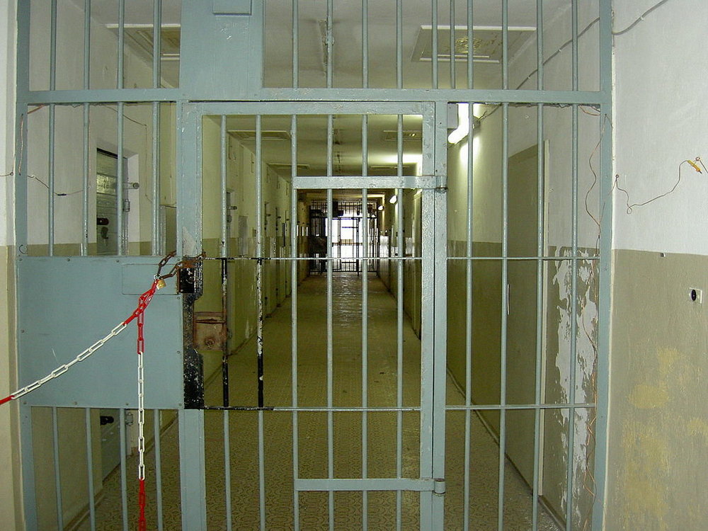 Zellengang Hohenschönhausen.JPG